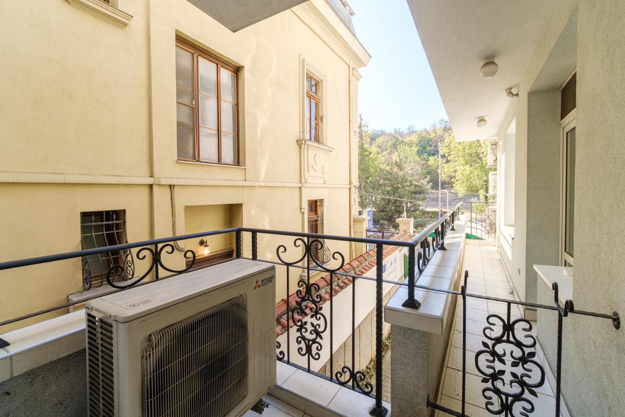 Noviz Hotel Plovdiv Exterior photo